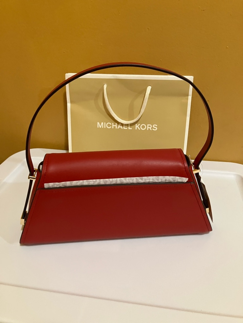 Michael Kors Ludlow MD Conv Shldr Crimson leather bag - Picture 4 of 12